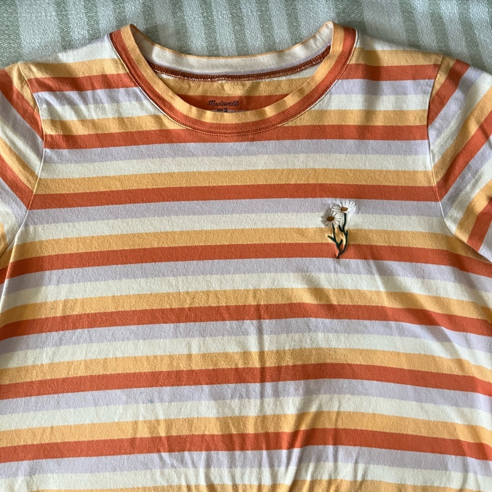 Colorful t-shirt - Picture 2 of 3